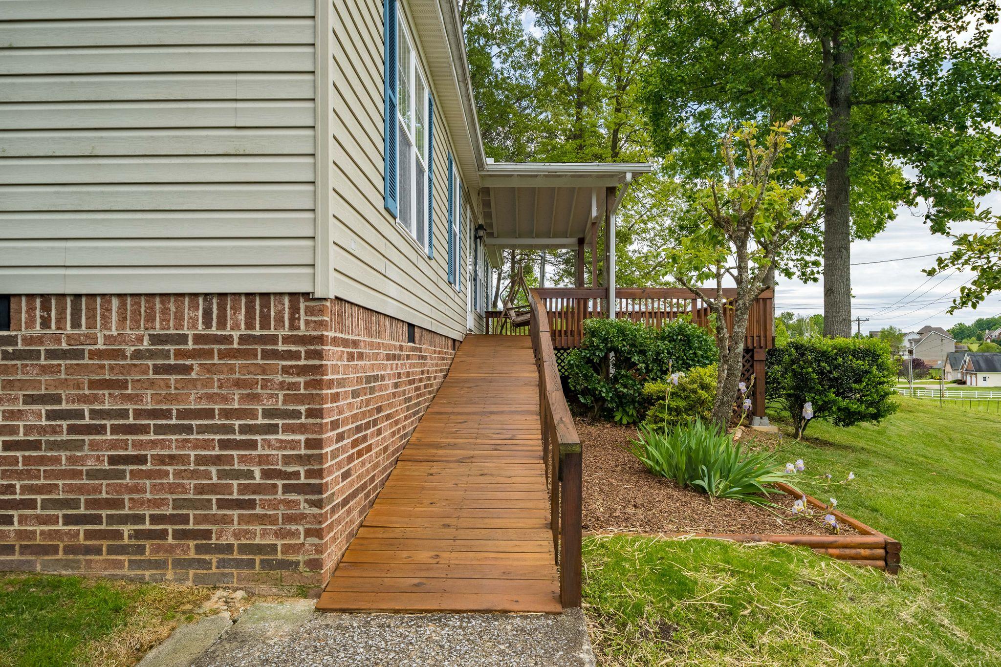 360 Boonesboro Road Gray, TN 37615 - Photo 5 of 47 360 Boonesboro Road, Gray TN (27 of 49)
