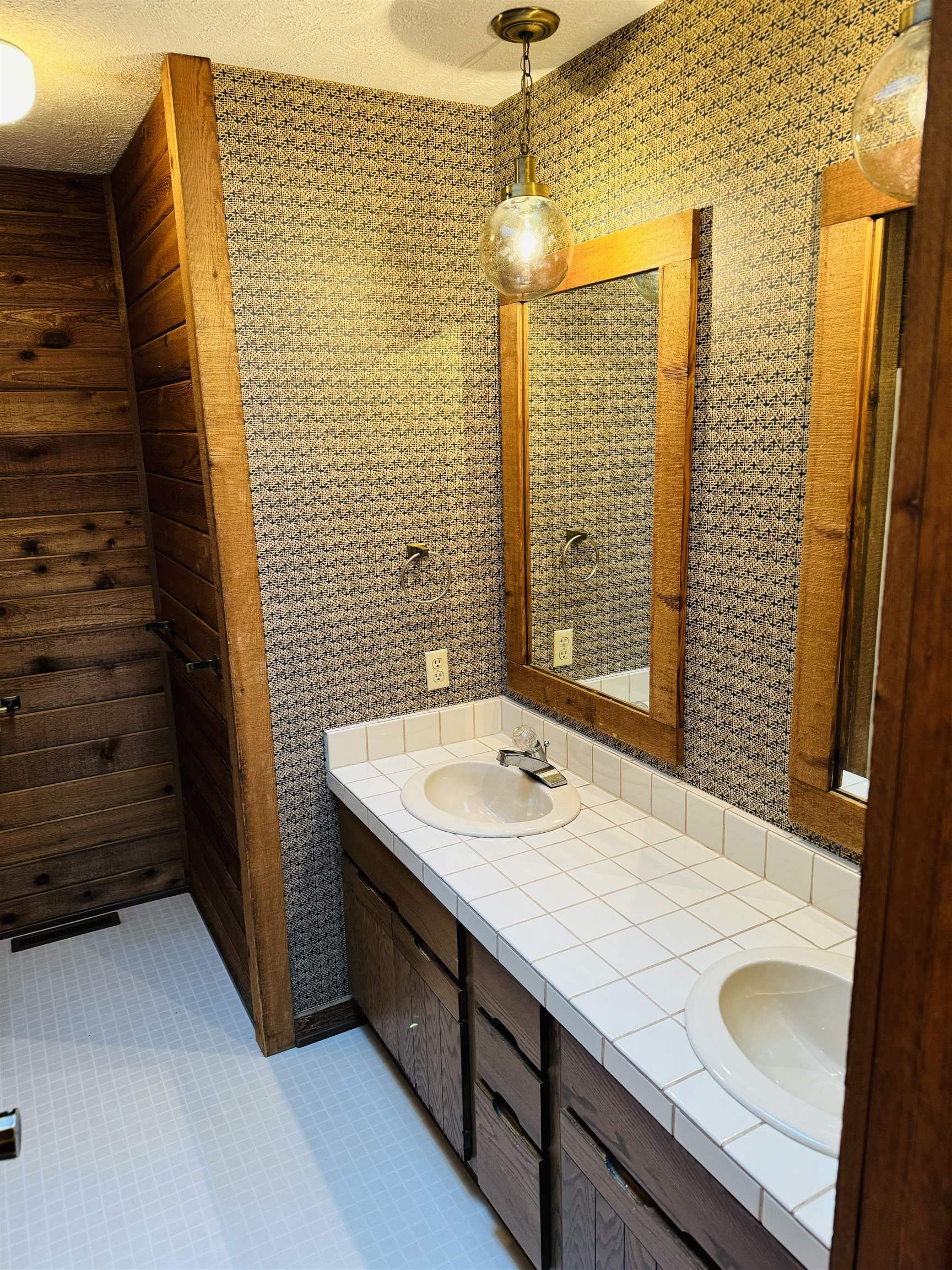 2898 Holiday Pines Road Traverse City, MI 49686 - Photo 11 of 16 1924917-7a45f709-1fb1-4296-b679-b505dda57139.JPG