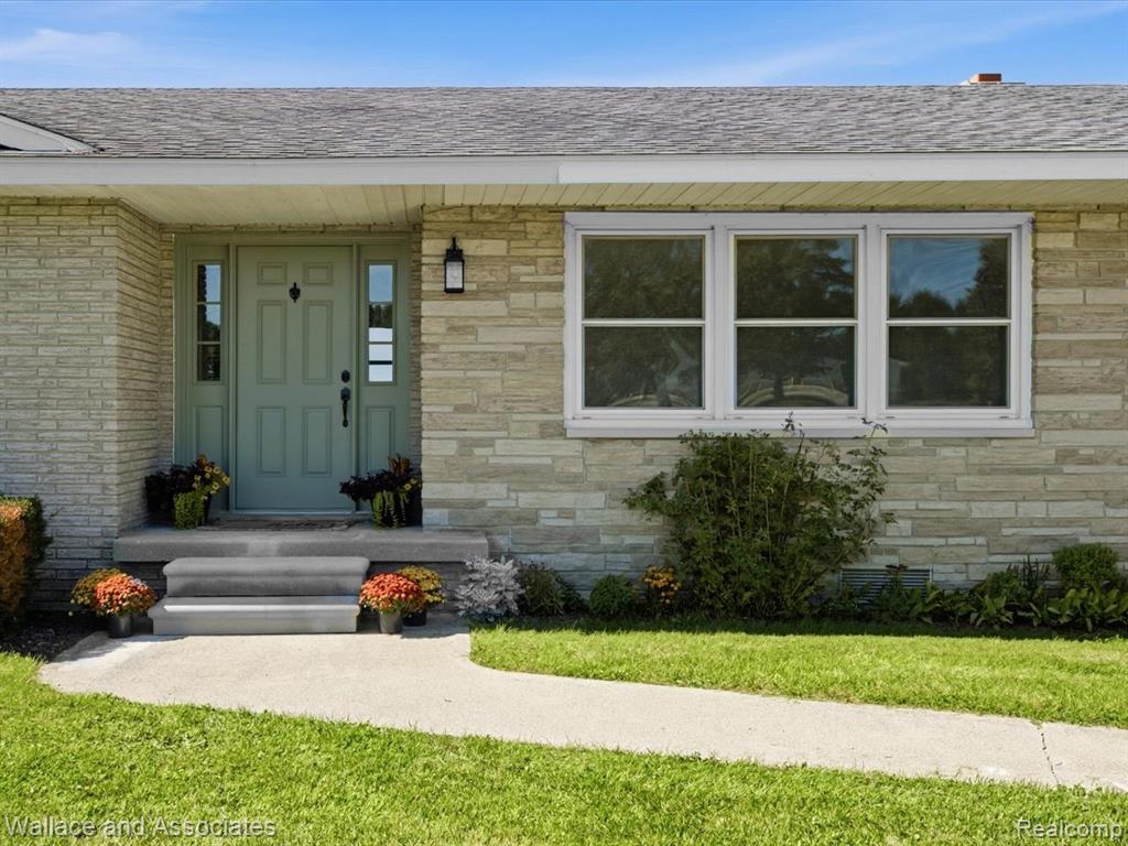 7925 Wildcat Road Jeddo, MI 48032 - Photo 9 of 60 Gallery Image 9