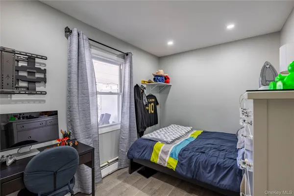 $775,000 | 13 Peachtree Lane, Levittown, NY 11756