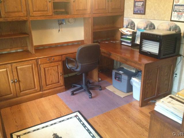 4115 Ross Road Bethlehem, PA 18020 - Photo 9 of 25 Gallery Image 9