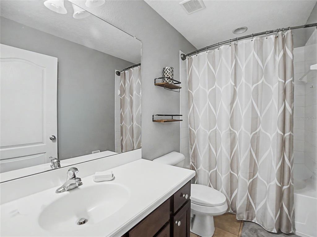 16910 Dorman Road Lithia, FL 33547 - Photo 19 of 46