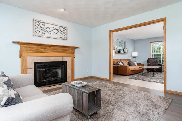 $425,000 | 4621 Lindbloom Lane, Cherry Valley, IL 61016