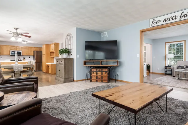 $425,000 | 4621 Lindbloom Lane, Cherry Valley, IL 61016