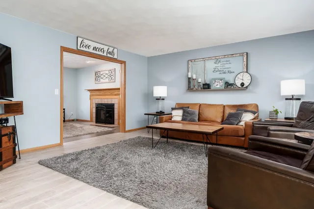 $425,000 | 4621 Lindbloom Lane, Cherry Valley, IL 61016