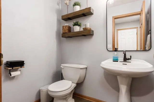 $425,000 | 4621 Lindbloom Lane, Cherry Valley, IL 61016