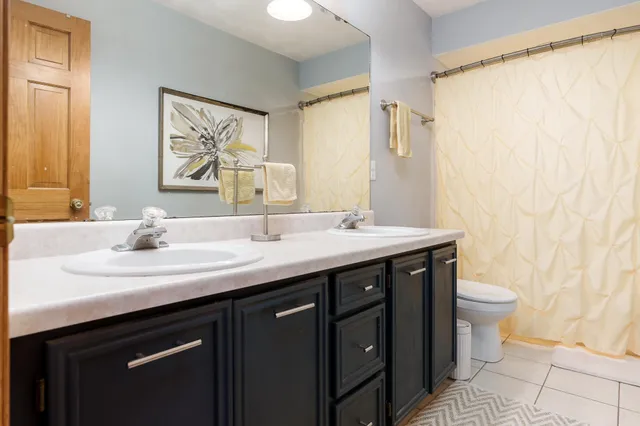 $425,000 | 4621 Lindbloom Lane, Cherry Valley, IL 61016