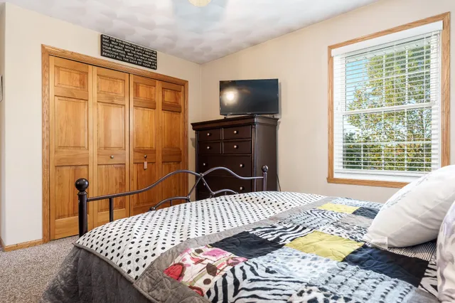 $425,000 | 4621 Lindbloom Lane, Cherry Valley, IL 61016