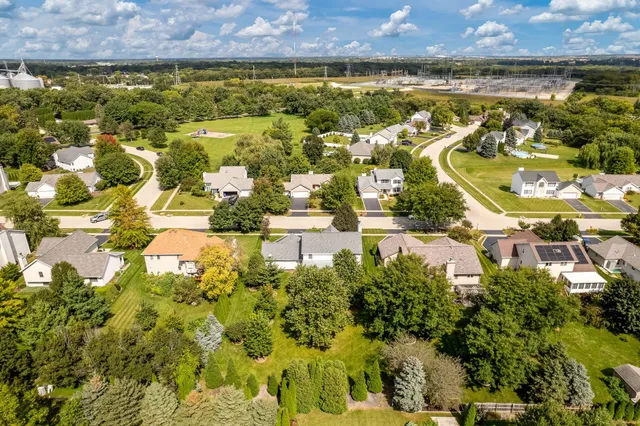 $425,000 | 4621 Lindbloom Lane, Cherry Valley, IL 61016