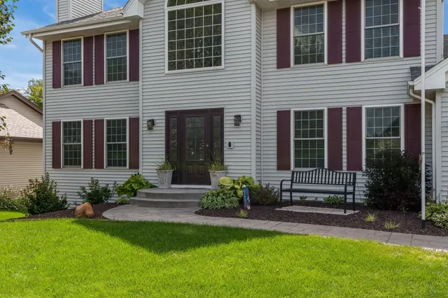 $425,000 | 4621 Lindbloom Lane, Cherry Valley, IL 61016