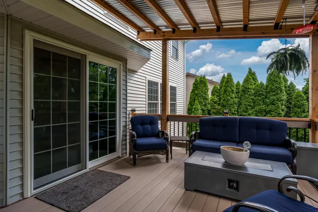 $425,000 | 4621 Lindbloom Lane, Cherry Valley, IL 61016