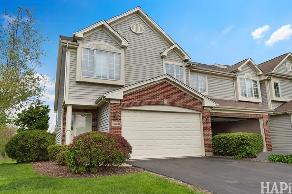 $380,000 | 1340 Prairie View Parkway, Cary, IL 60013
