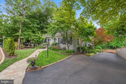 $1,999,000 | 301 Columbia Road, Alexandria, VA 22302