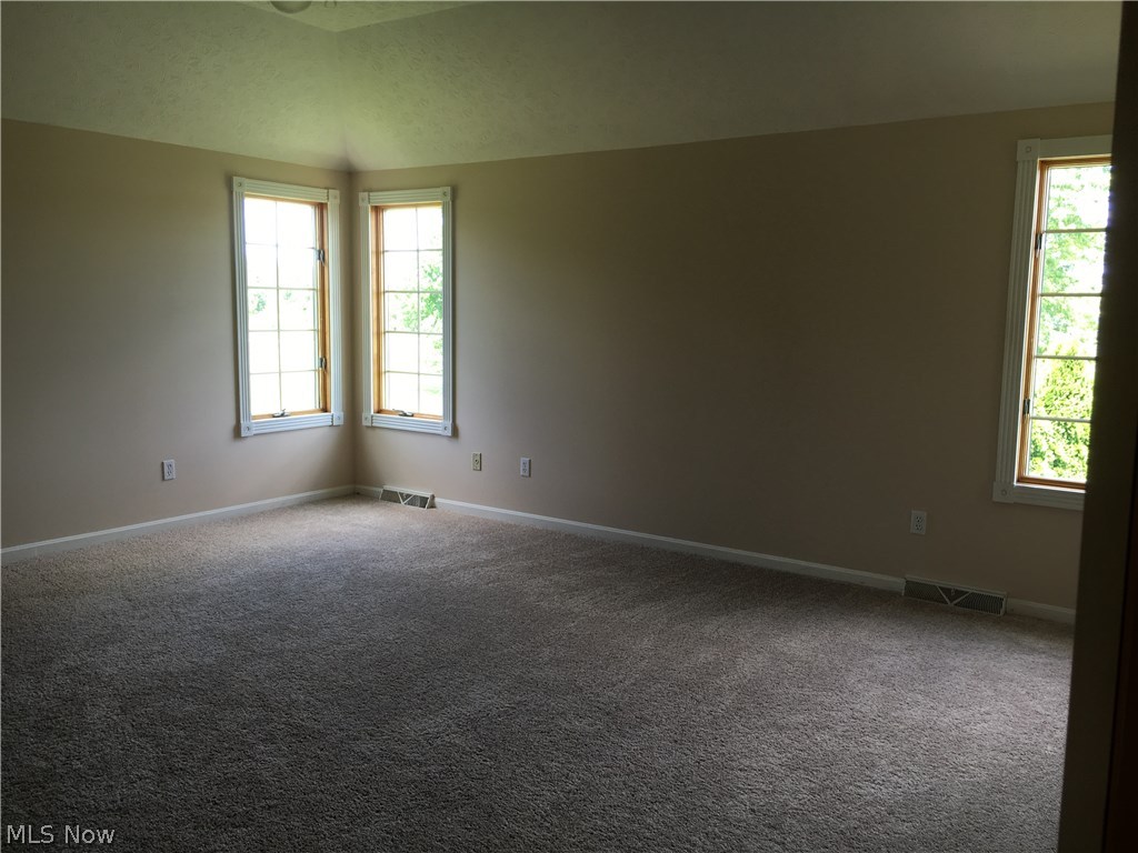 39986 Biggs Road Lagrange, OH 44050 - Photo 12 of 32