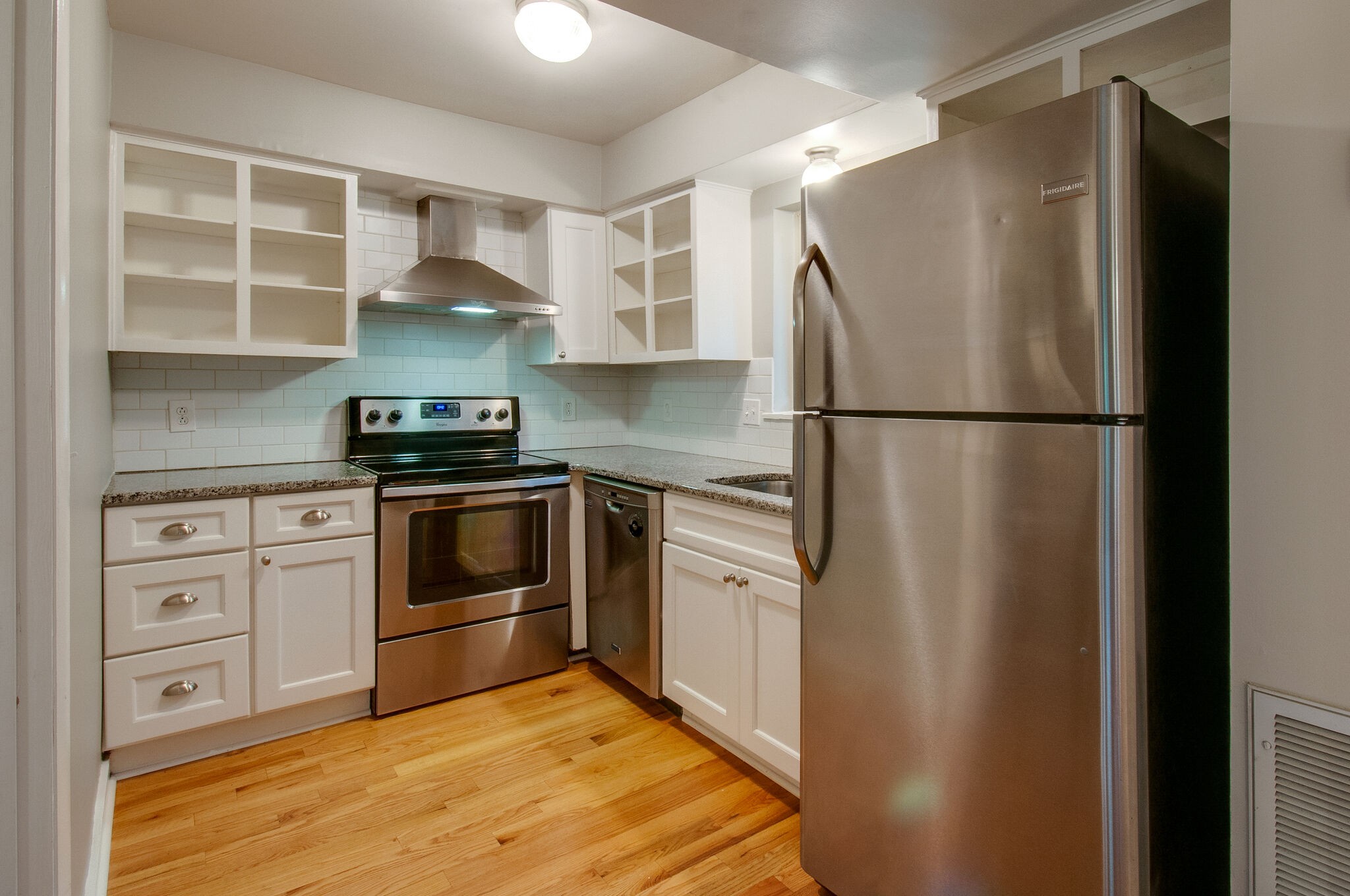 115 Summit Ridge Court Nashville, TN 37215 - Photo 10 of 31 Gallery Image 10