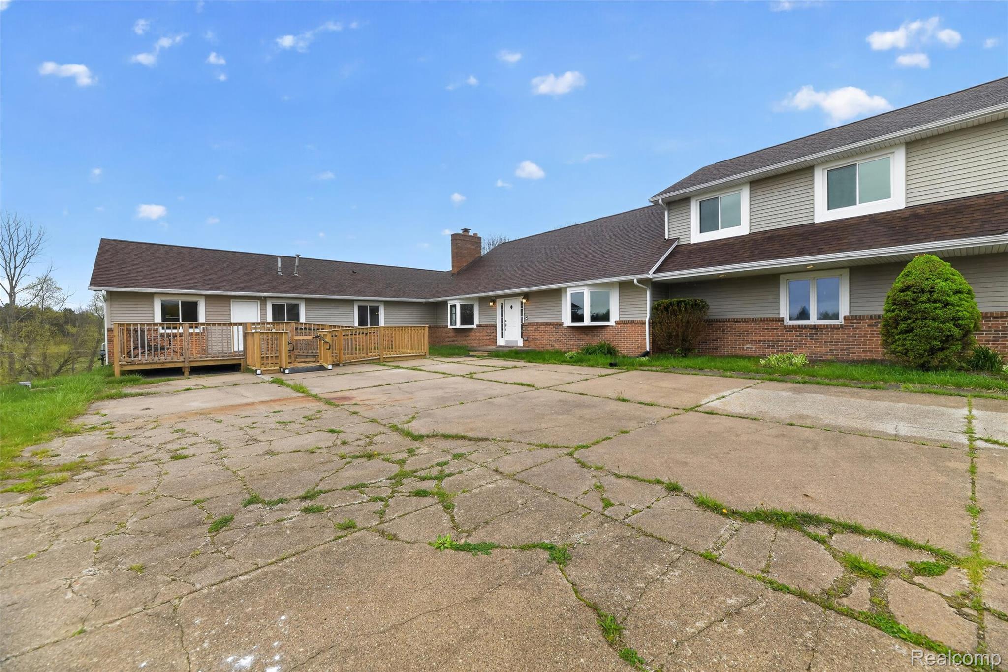 11280 Hegel Road Goodrich, MI 48438 - Photo 3 of 61 05-11280-Hegel-Rd-Goodrich-MI-48438-WindowStill.jpg