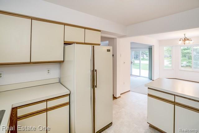 788 Lockmoore Court Rochester, MI 48307 - Photo 13 of 45 Image_24.jpg