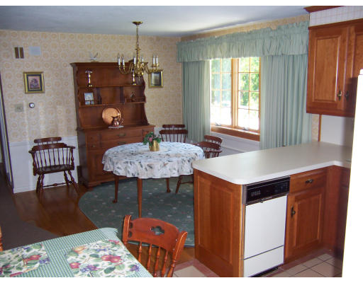 30 Birmingham Road Worcester, MA 01606 - Photo 6 of 12 Gallery Image 6