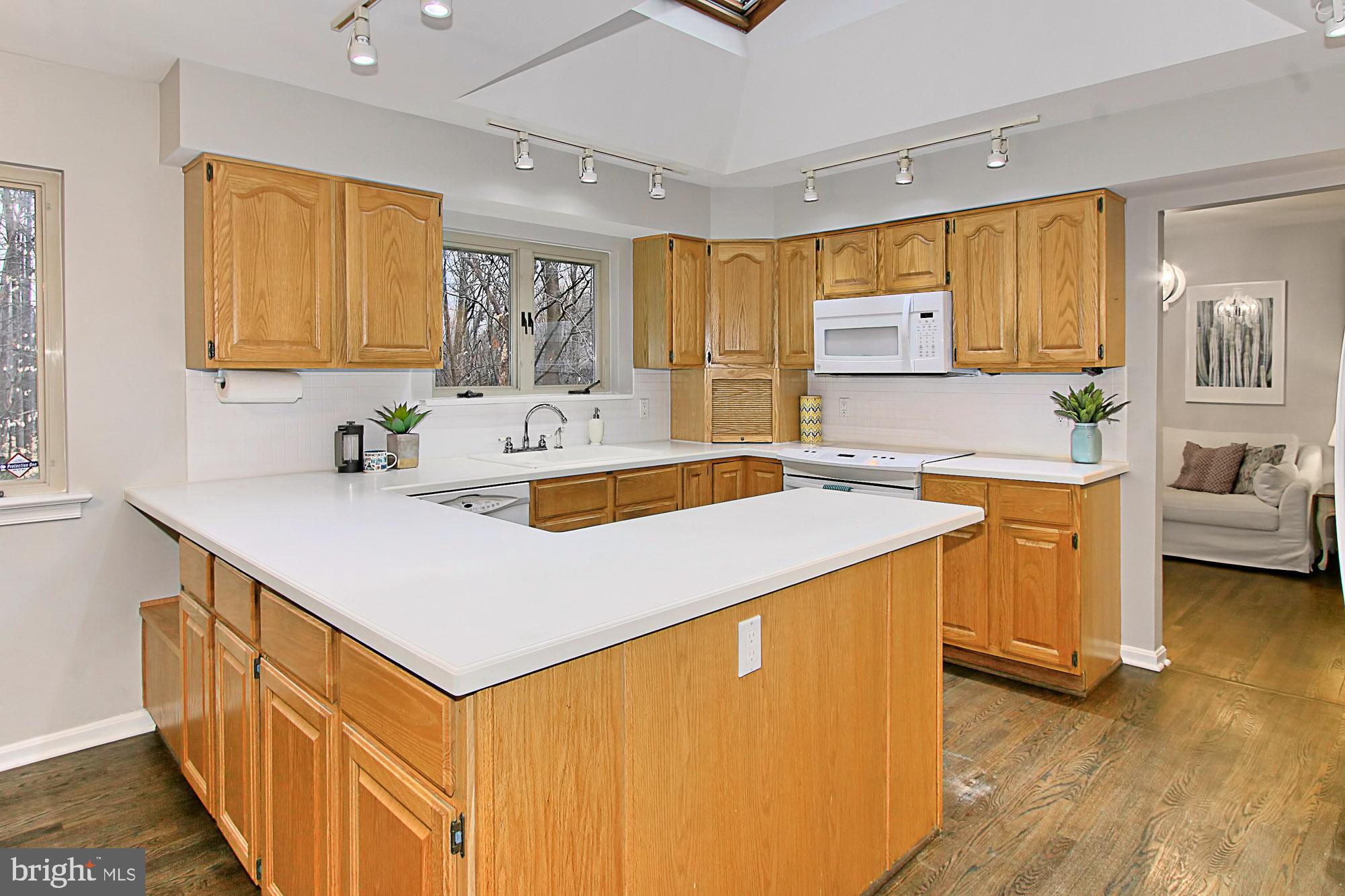 6113 Lorcom Court Springfield, VA 22152 - Photo 12 of 47 Gallery Image 12