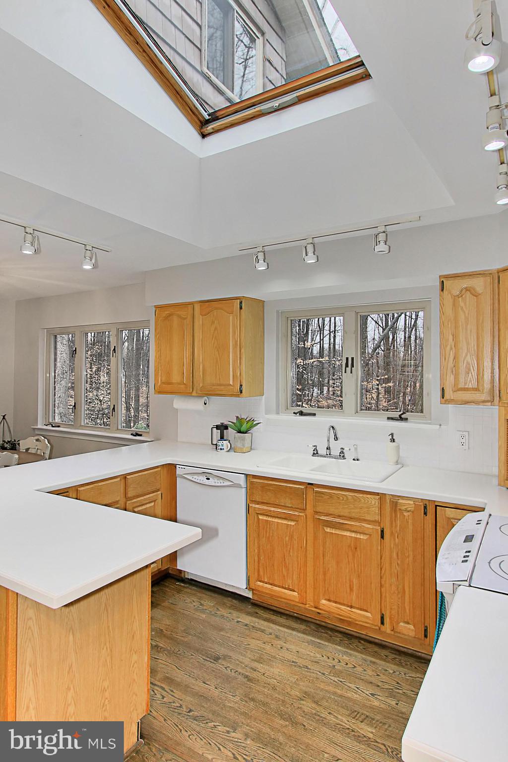 6113 Lorcom Court Springfield, VA 22152 - Photo 13 of 47 Gallery Image 13