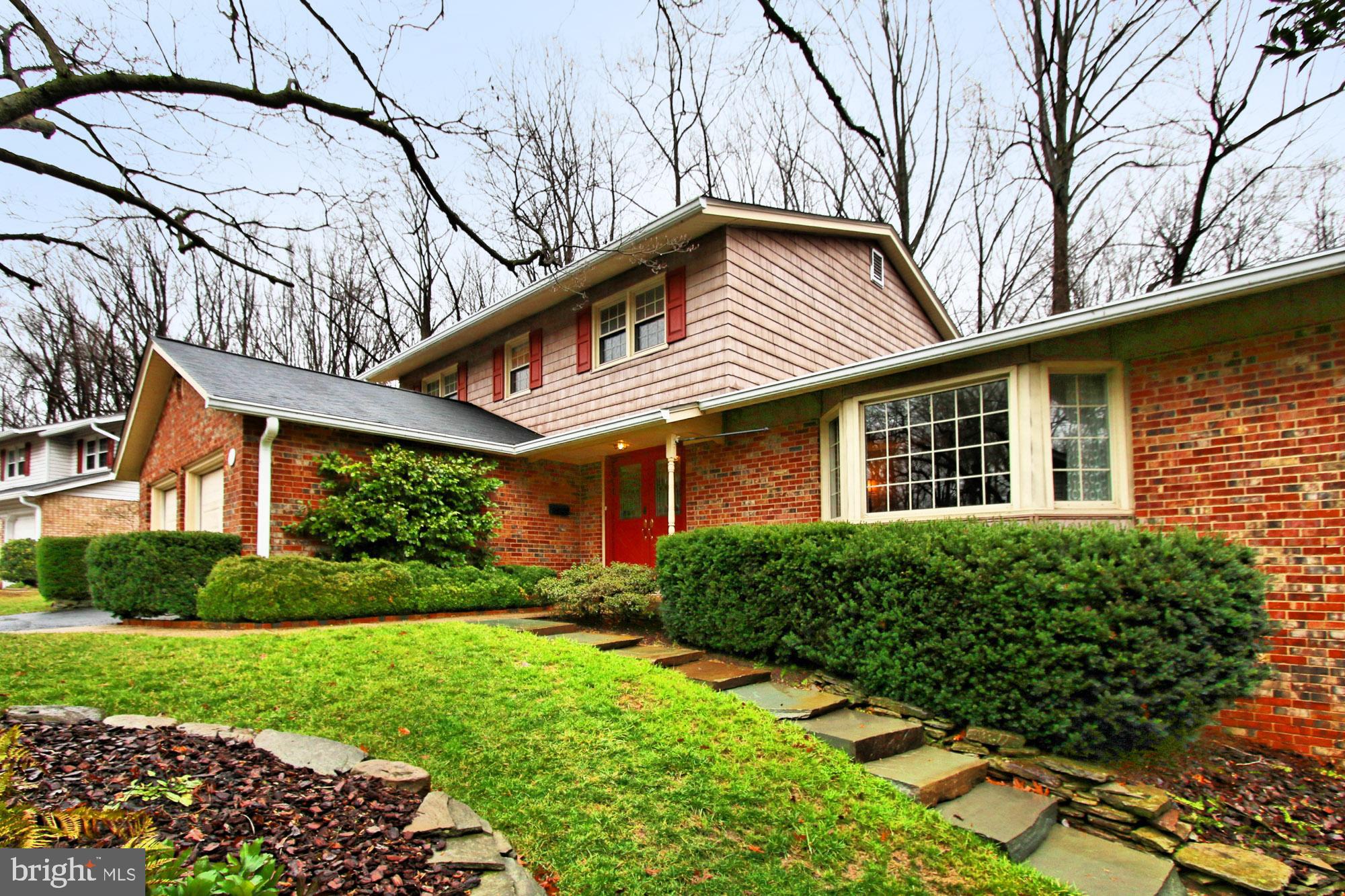 6113 Lorcom Court Springfield, VA 22152 - Photo 3 of 47 Gallery Image 3