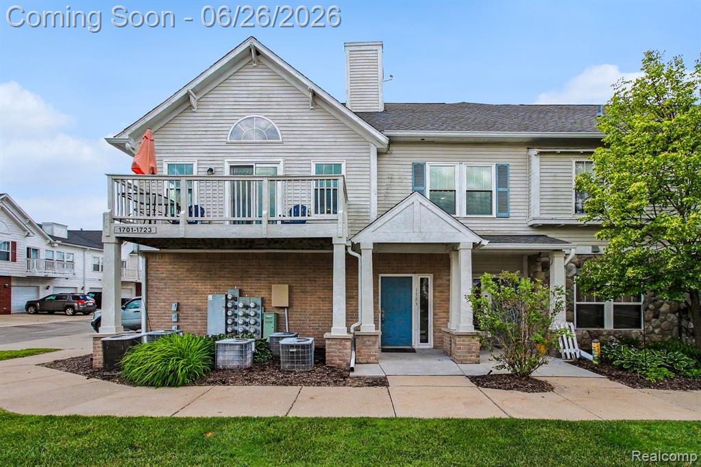 1723 Welland Street Howell, MI 48855 - Photo 2 of 19