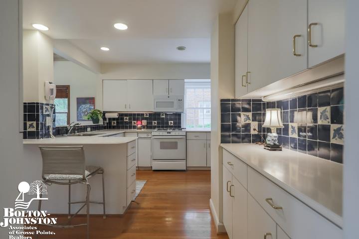 869 Whittier Road Grosse Pointe Park, MI 48230 - Photo 10 of 60