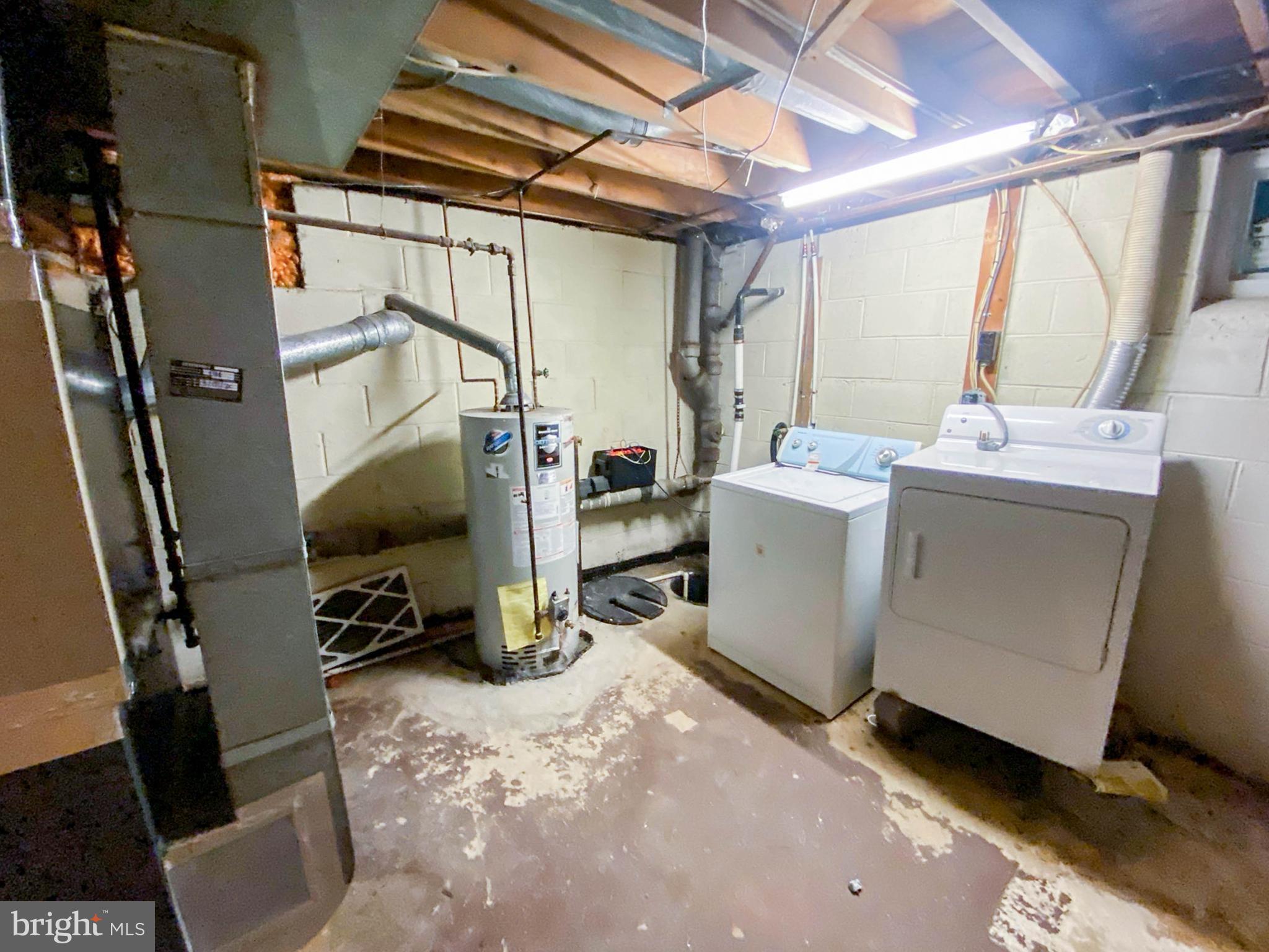 206 Chestnut Avenue Media, PA 19063 - Photo 30 of 33 a view of a storage & utility room with washer and dryer