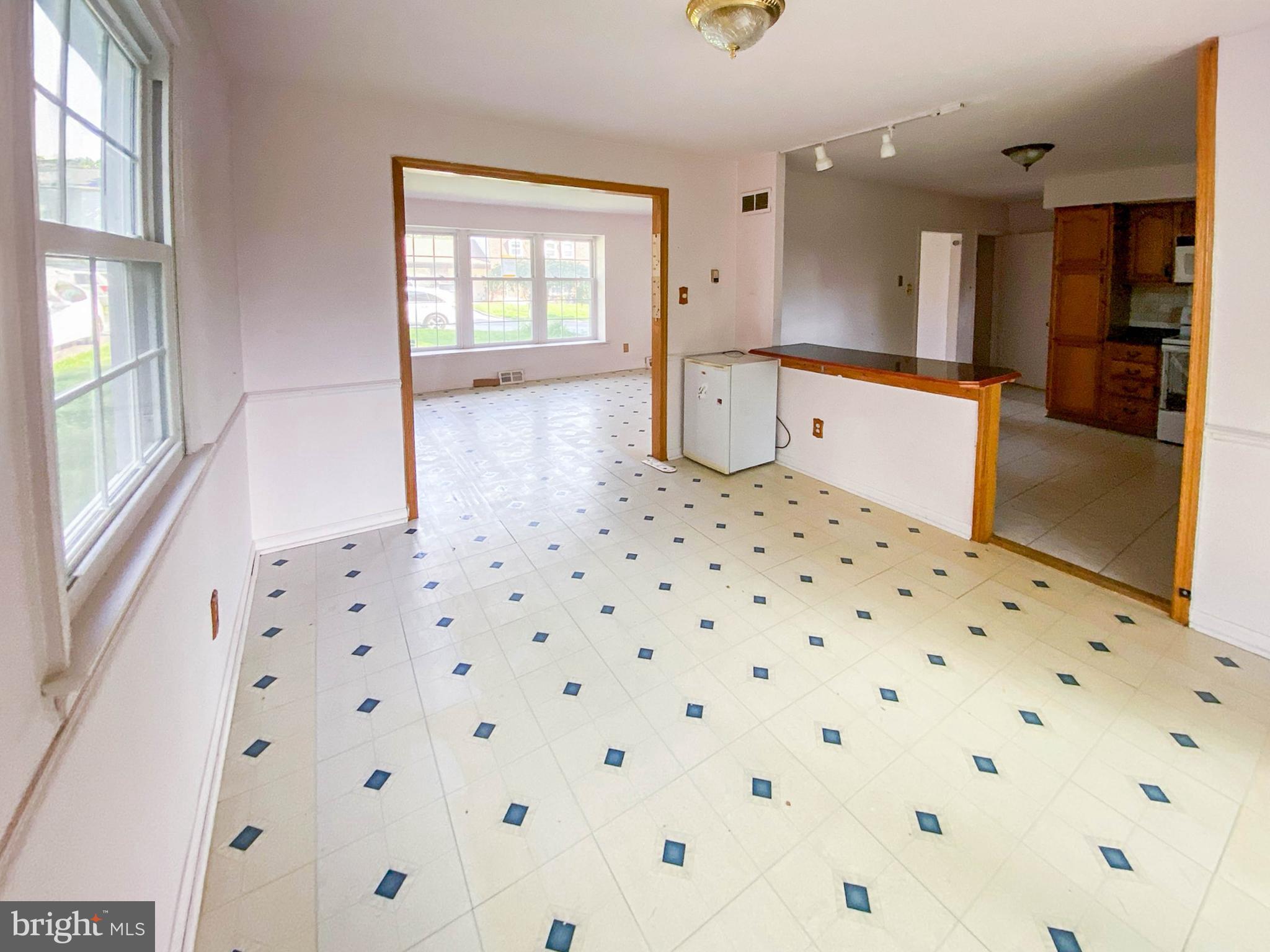 206 Chestnut Avenue Media, PA 19063 - Photo 6 of 33 a bathroom with a shower