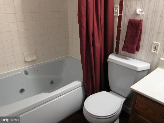 11521 Taber Street Silver Spring, MD 20902 - Photo 15 of 23 Bath #2