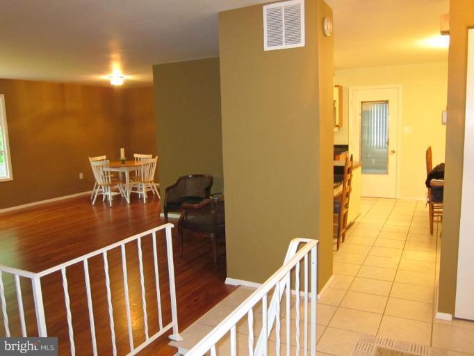 11521 Taber Street Silver Spring, MD 20902 - Photo 8 of 23 Entrance / Foyer
