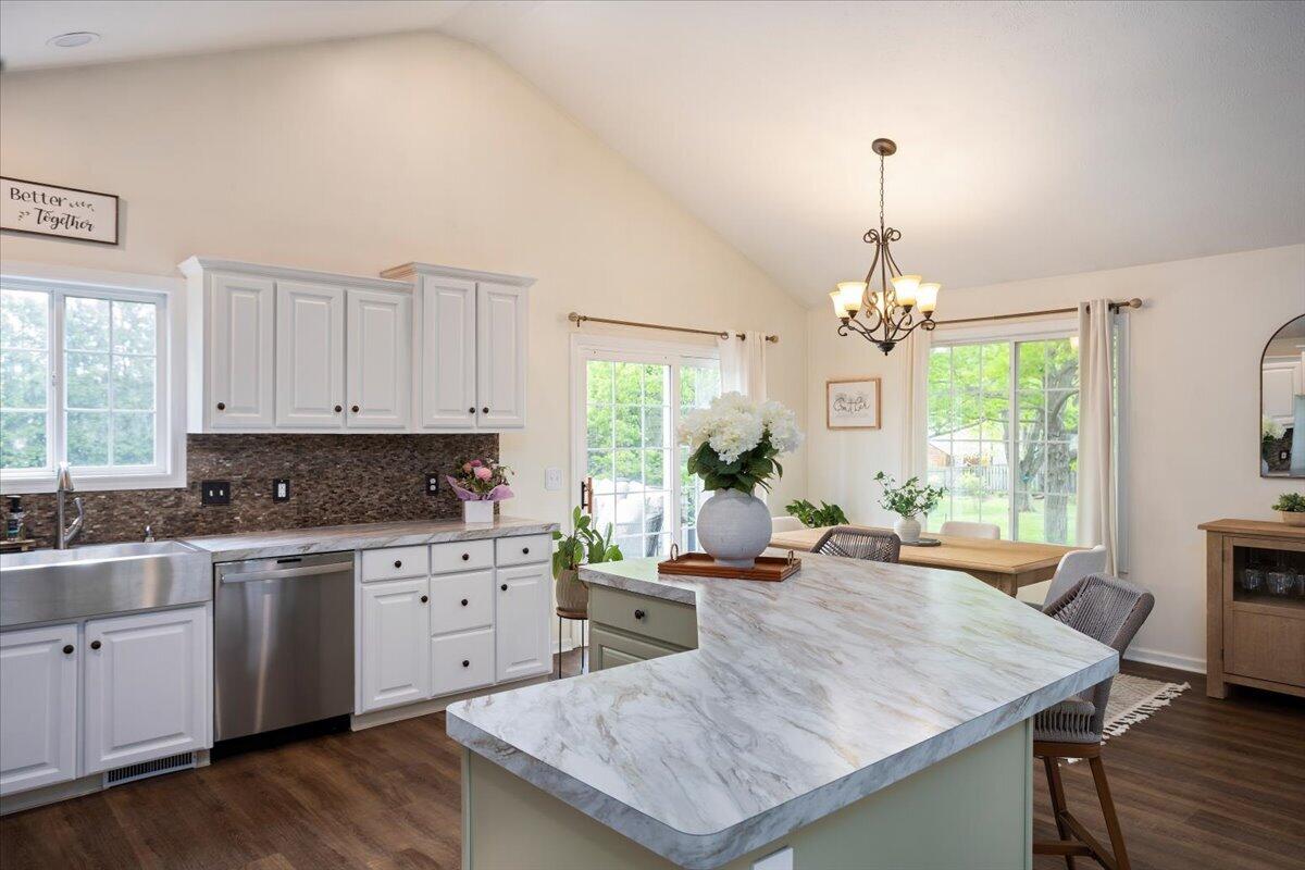 1802 Cedar Tree Drive Jenison, MI 49428 - Photo 19 of 41 Kitchen island