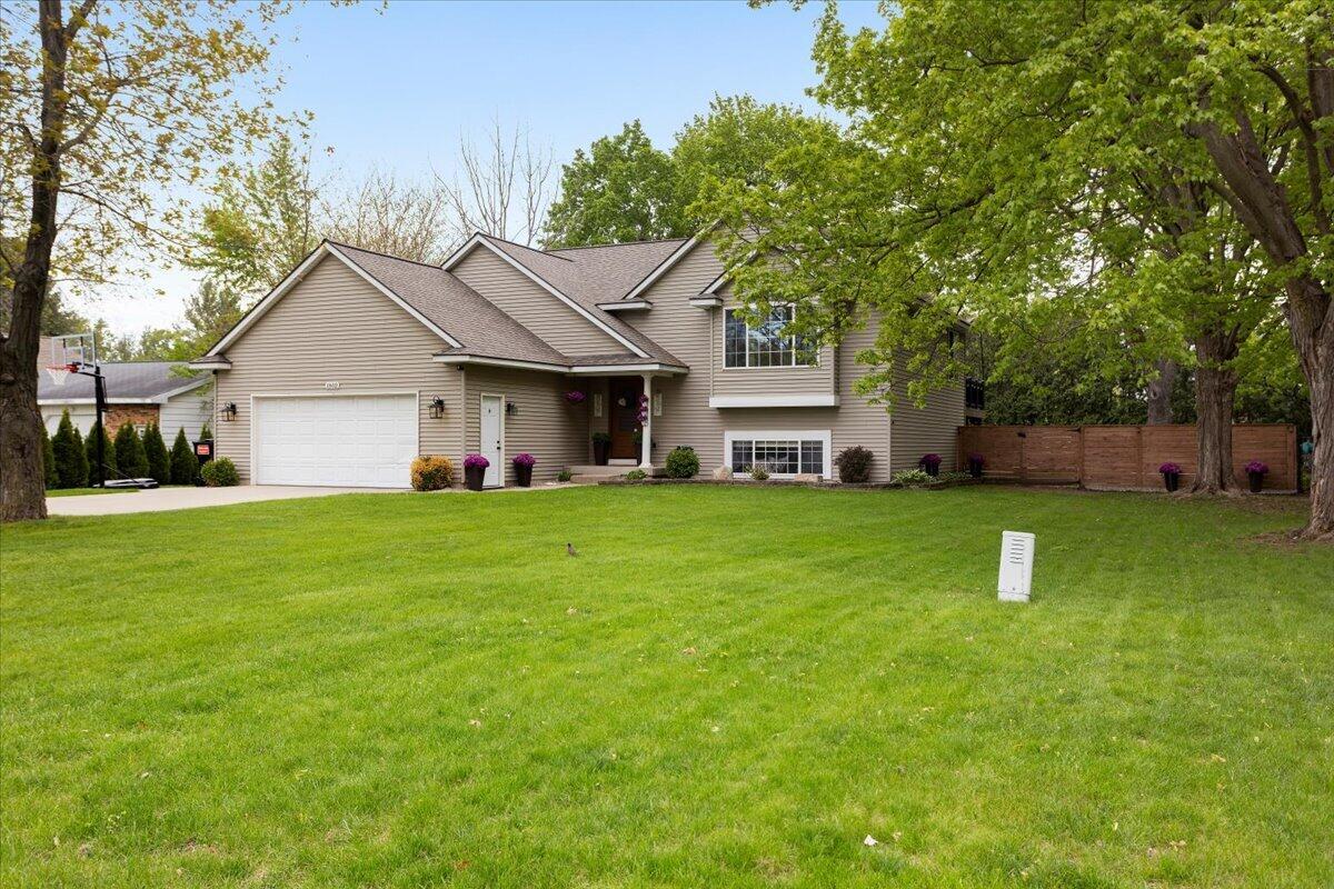 1802 Cedar Tree Drive Jenison, MI 49428 - Photo 2 of 41 1802 Cedar Tree