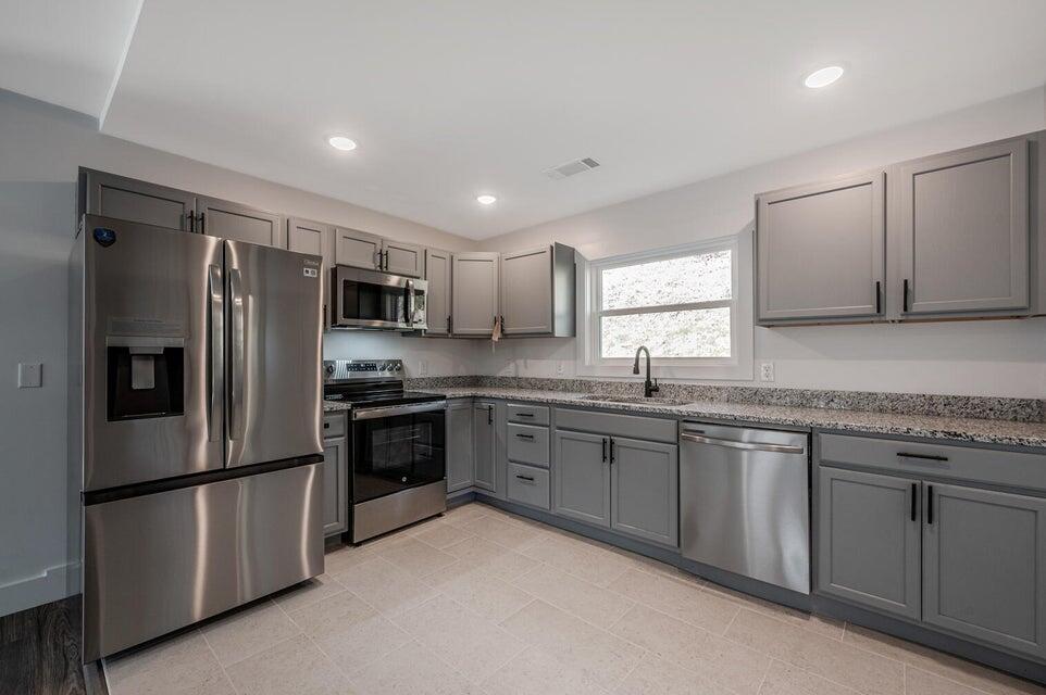 1317 Gadd Road Hixson, TN 37343 - Photo 9 of 24 20241231063056781781000000-o