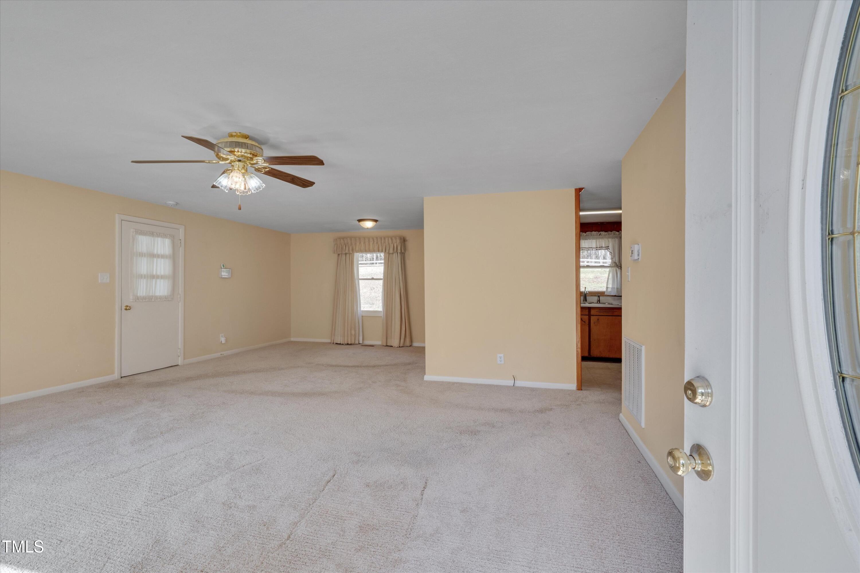 04-6605 Pearces Rd -4