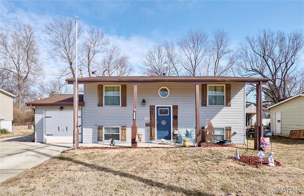 518 St Peters Howell Road St. Charles, MO 63304 - Photo 2 of 50