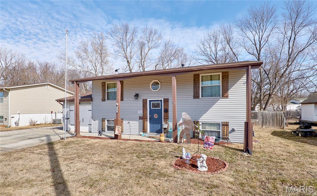 518 St Peters Howell Road St. Charles, MO 63304 - Photo 3 of 50