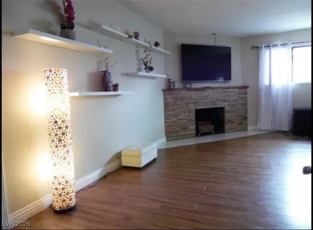 $2,050 | 132 Shadow Lane, Las Vegas, NV 89106