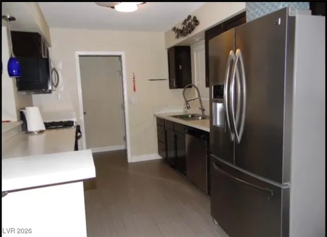 $2,050 | 132 Shadow Lane, Las Vegas, NV 89106