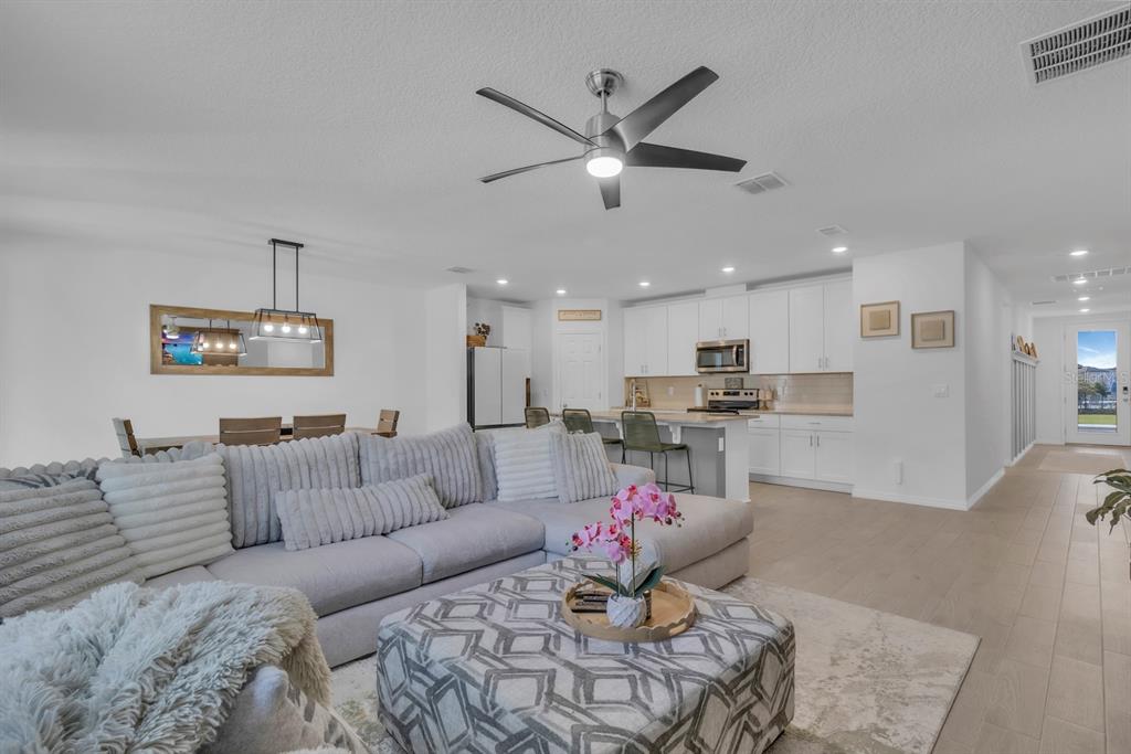 4675 Sidesaddle Trail St. Cloud, FL 34772 - Photo 7 of 41