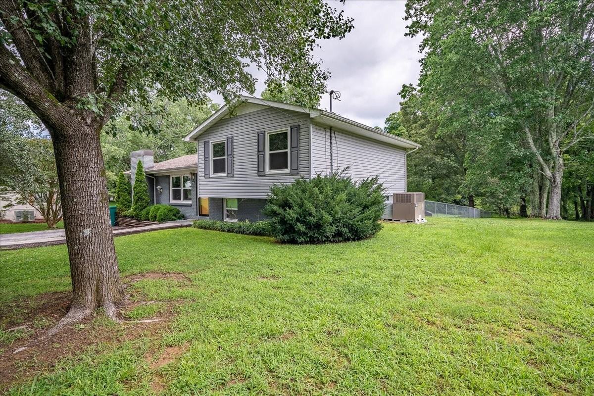 312 Prosser Road Lawrenceburg, TN 38464 - Photo 4 of 26