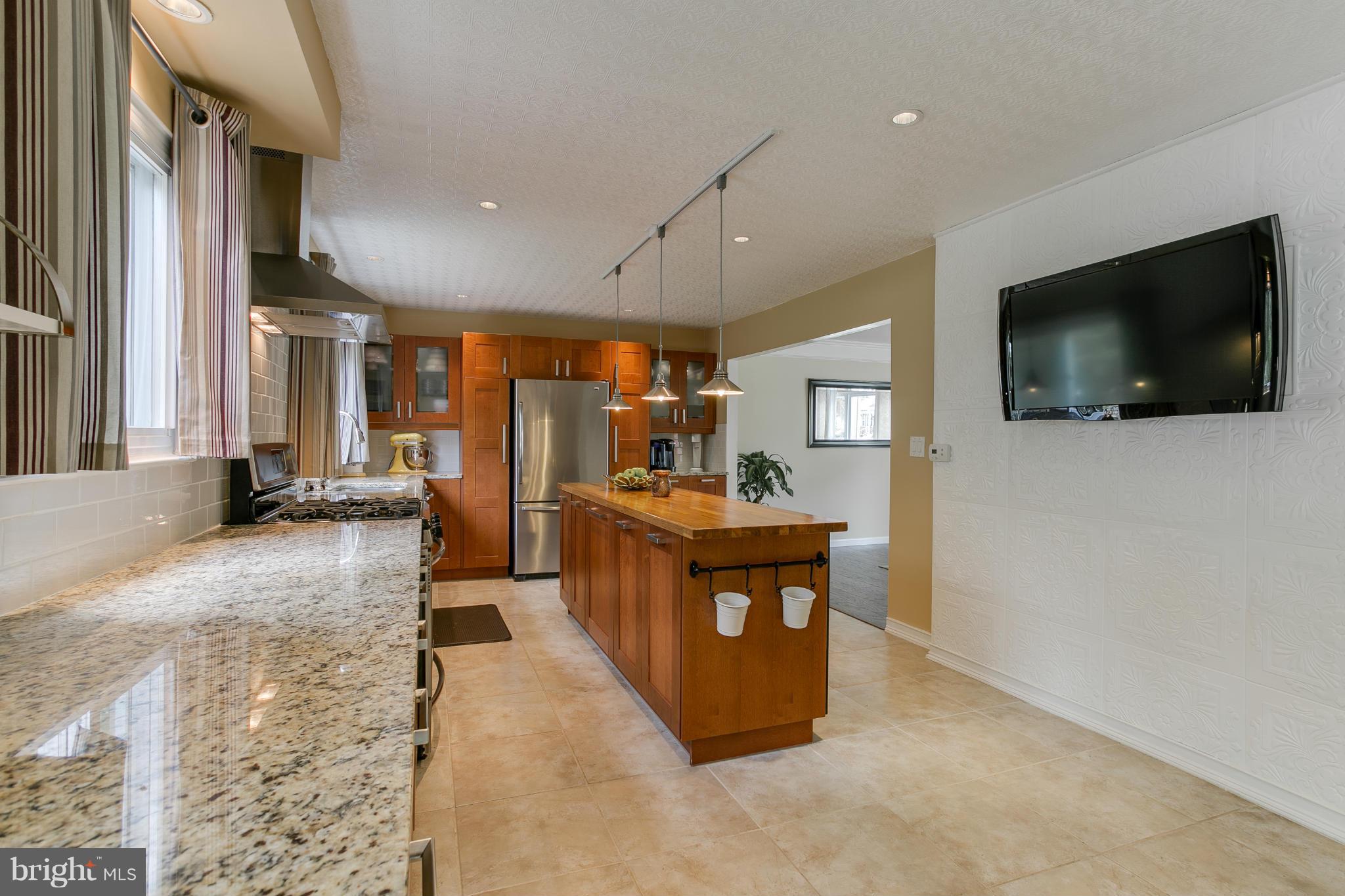 9802 Southall Road Randallstown, MD 21133 - Photo 9 of 30 Kitchen