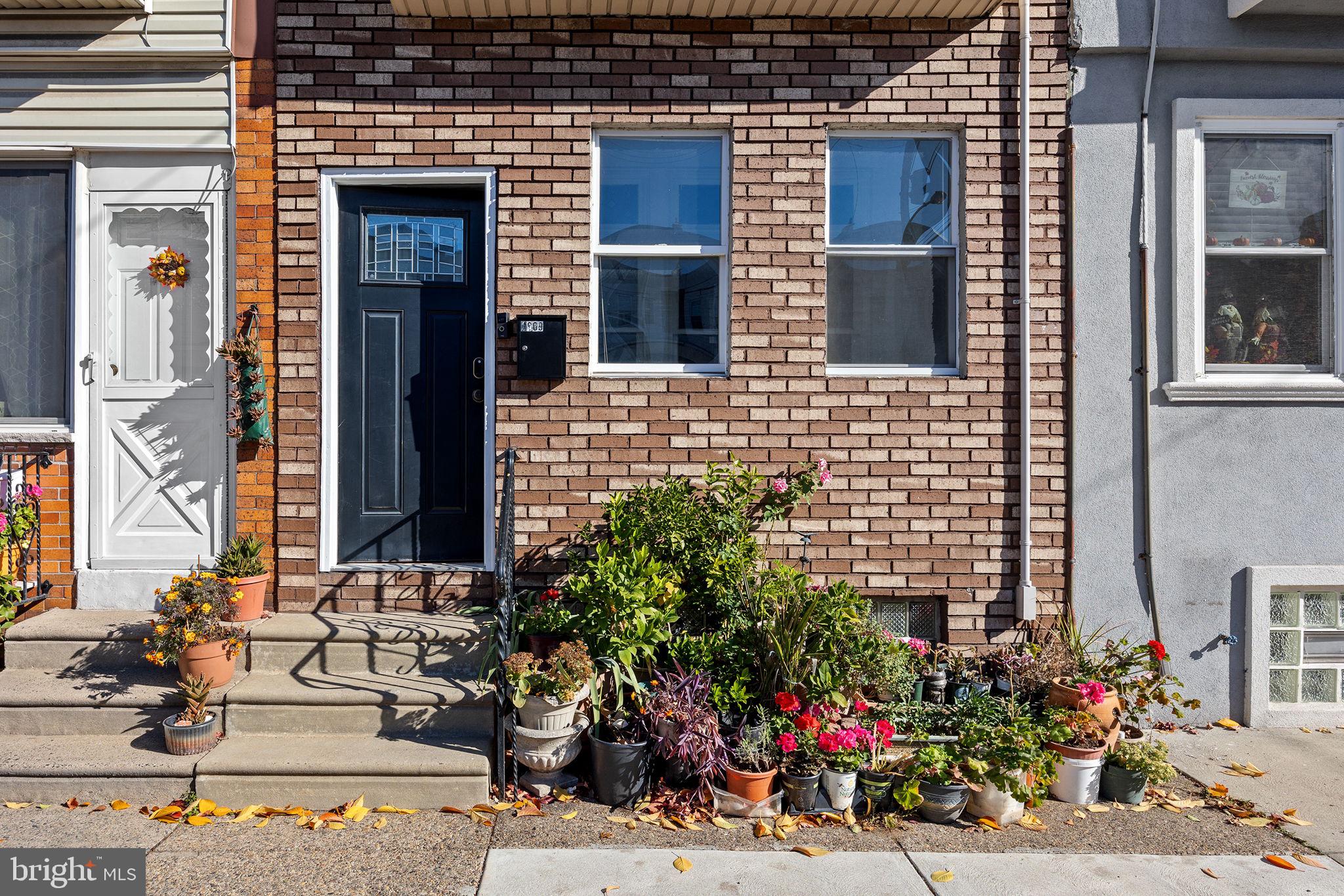 2609 East Ontario St  