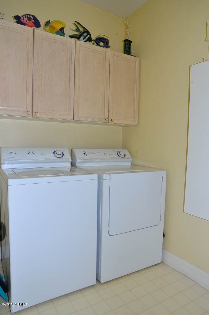 13804 East Geronimo Road Scottsdale, AZ 85259 - Photo 22 of 30 Laundry Room2