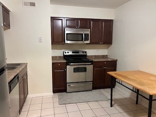 603 South River Road, Unit 3M Des Plaines, IL 60016 - Photo 4 of 13