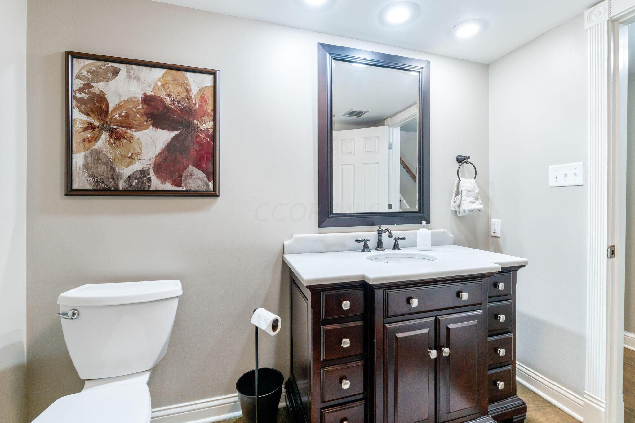 2211 Sheringham Road Columbus, OH 43220 - Photo 46 of 73 2211 Sheringham Rd (Interior)-54
