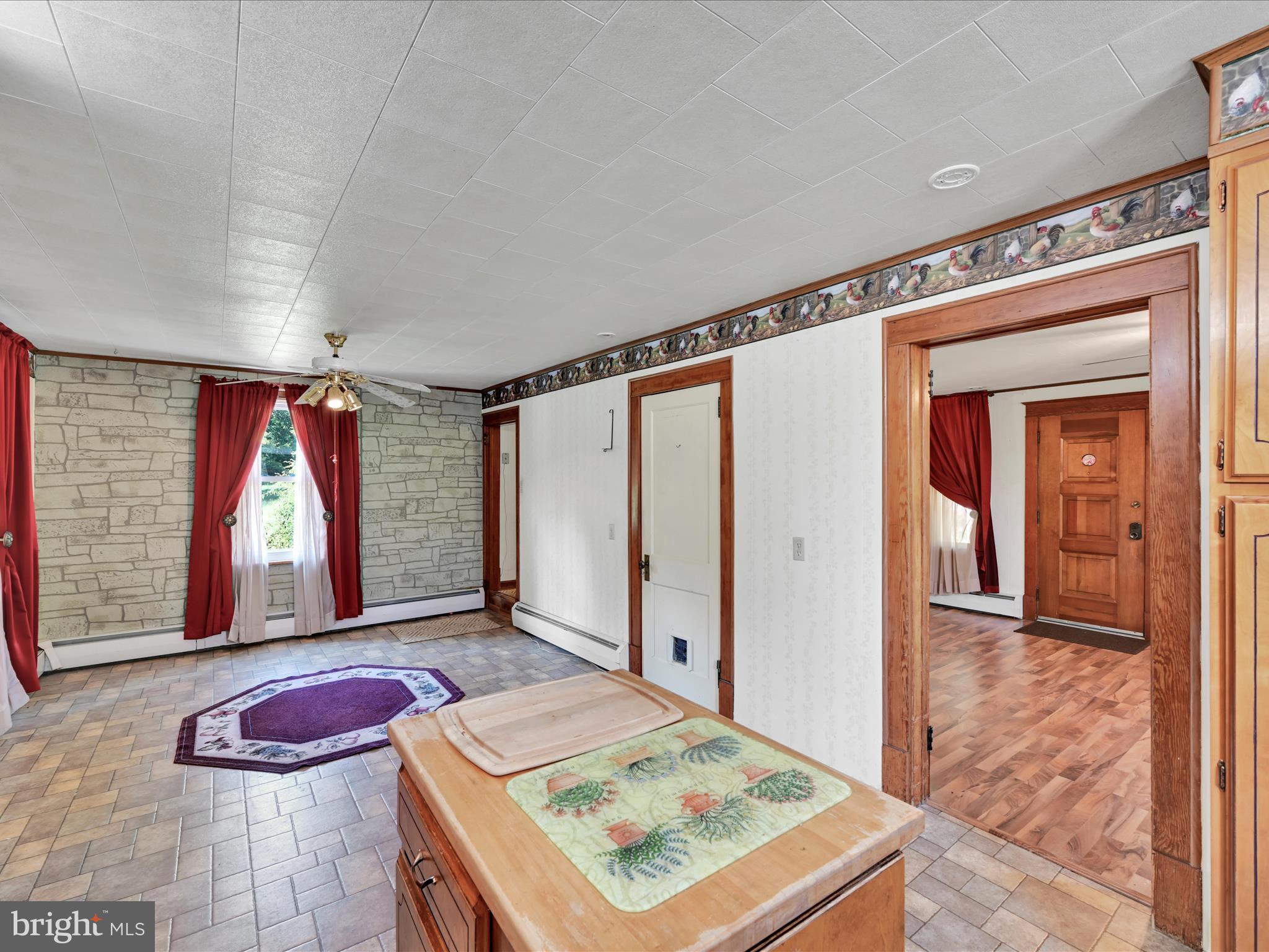 167 Suedberg Road Pine Grove, PA 17963 - Photo 11 of 28 Kitchen/Dining