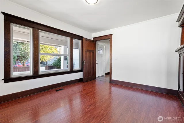 $389,900 | 4512 South M Street, Tacoma, WA 98418