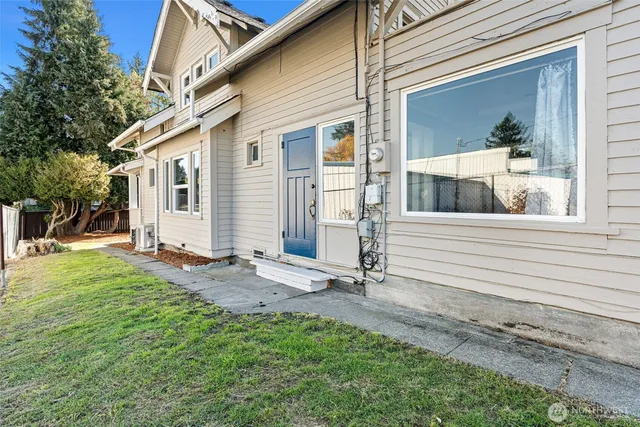 $389,900 | 4512 South M Street, Tacoma, WA 98418