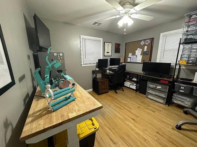 207 Remsen Avenue Avenel, NJ 07001 - Photo 12 of 34